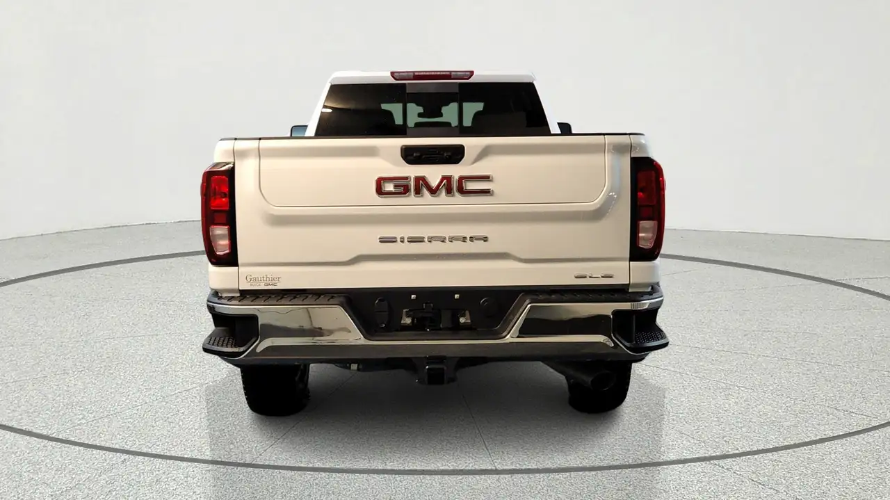 GMC Sierra 2500HD снимка GMC Sierra 2500HD