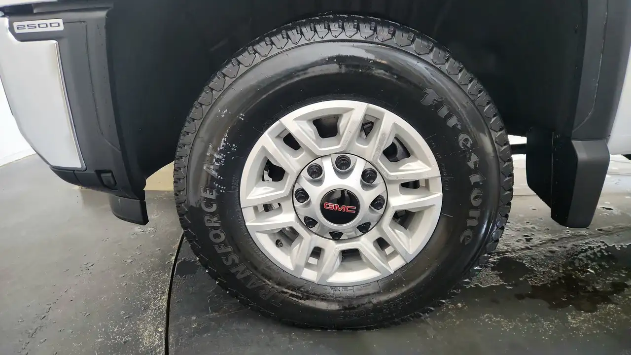 GMC Sierra 2500HD снимка GMC Sierra 2500HD
