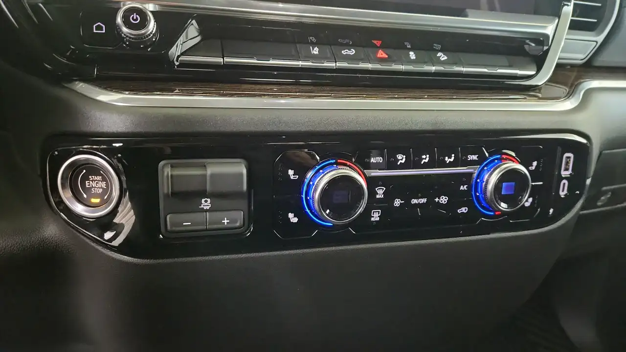 GMC Sierra 2500HD снимка GMC Sierra 2500HD