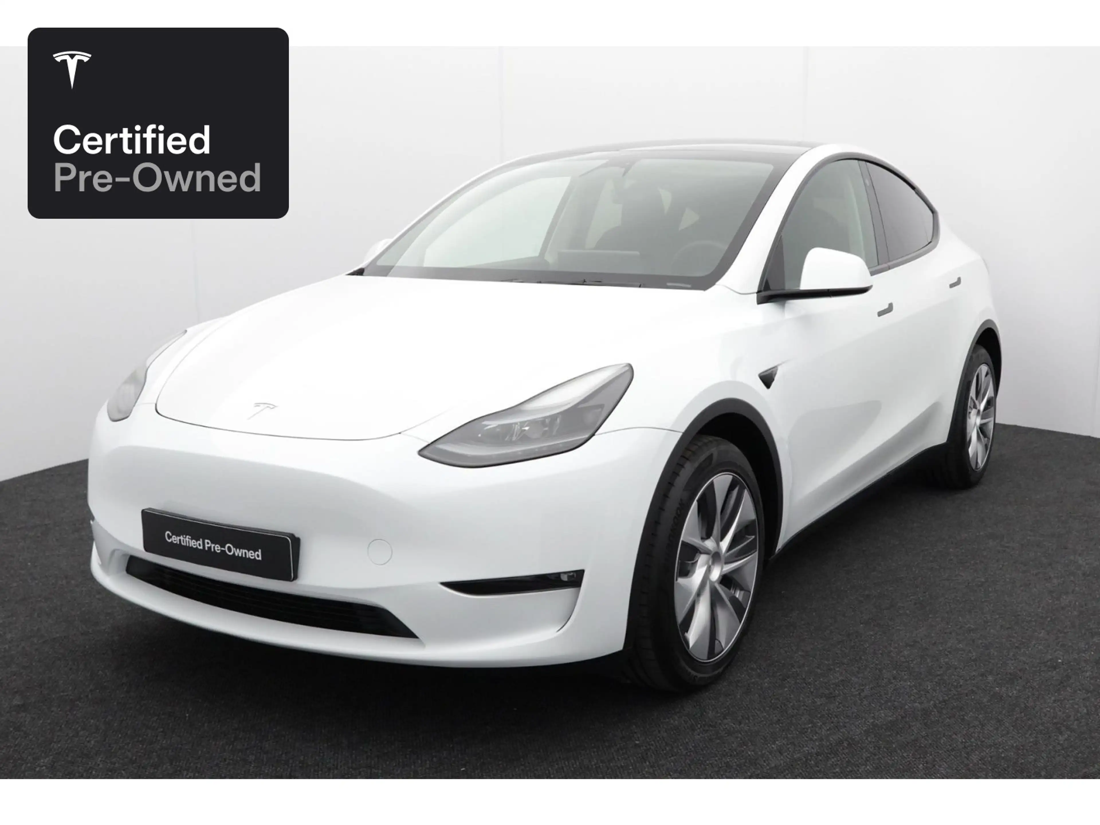 Tesla Model Y Long Range AWD "Certified Pre-Owned" — photo 2
