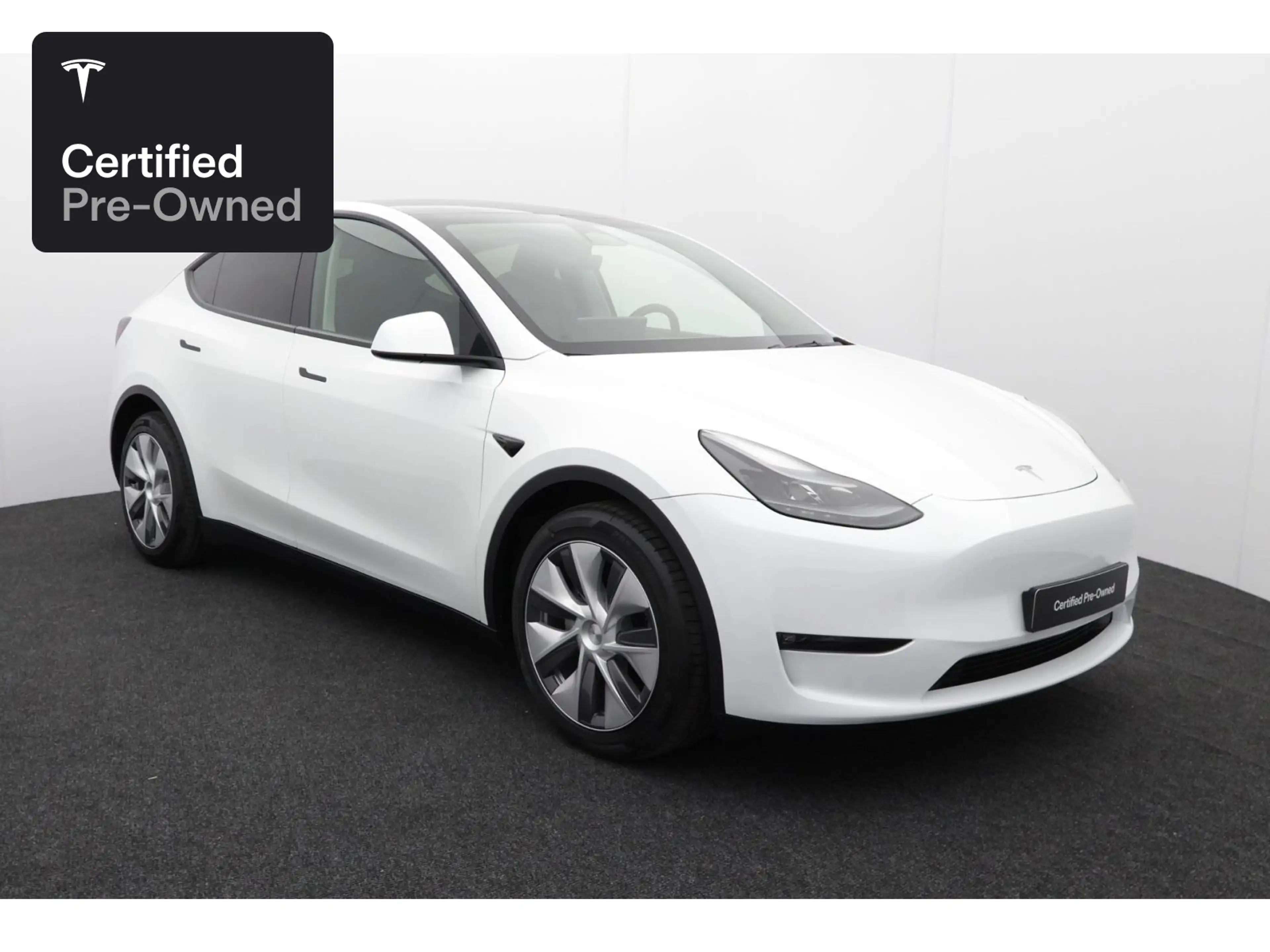Tesla Model Y Long Range AWD "Certified Pre-Owned" — photo 3