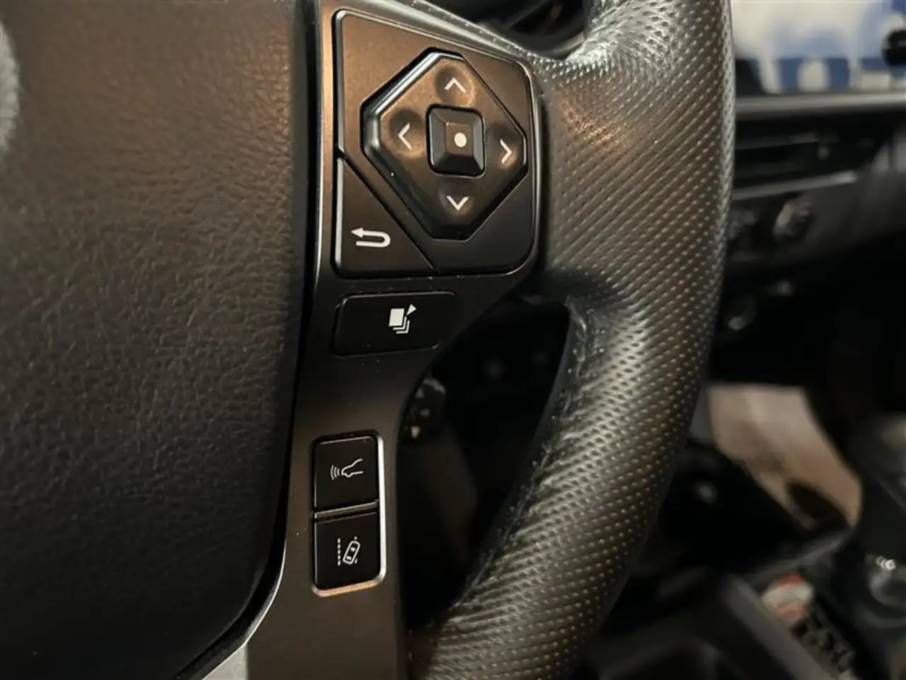 Toyota Tacoma снимка Toyota Tacoma