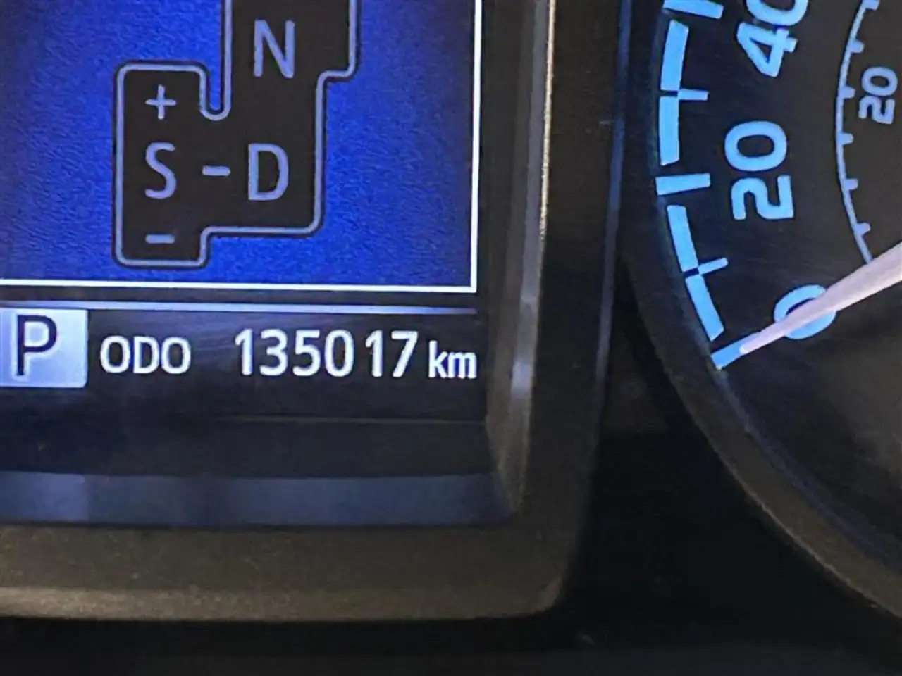 Toyota Tacoma снимка Toyota Tacoma