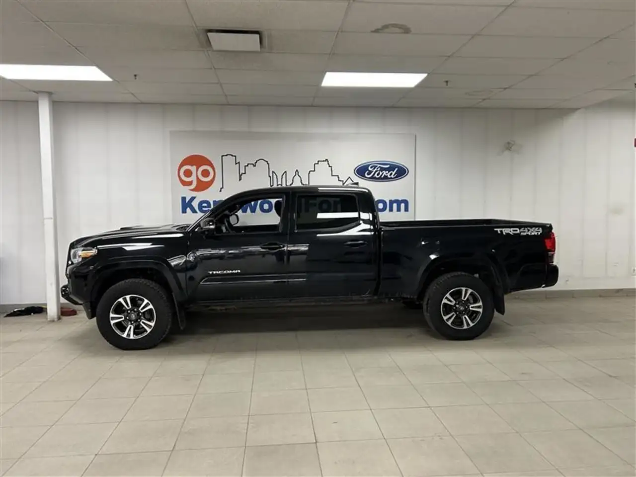 Toyota Tacoma снимка Toyota Tacoma