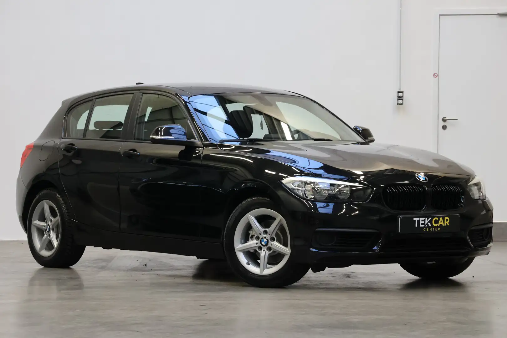 BMW 116 116i PDC/NAVI/12M Garantie Noir - 1