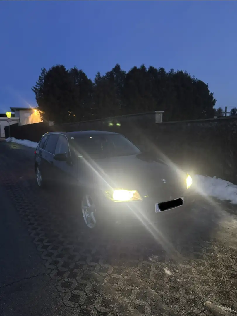 BMW 325 325d Touring Schwarz - 1