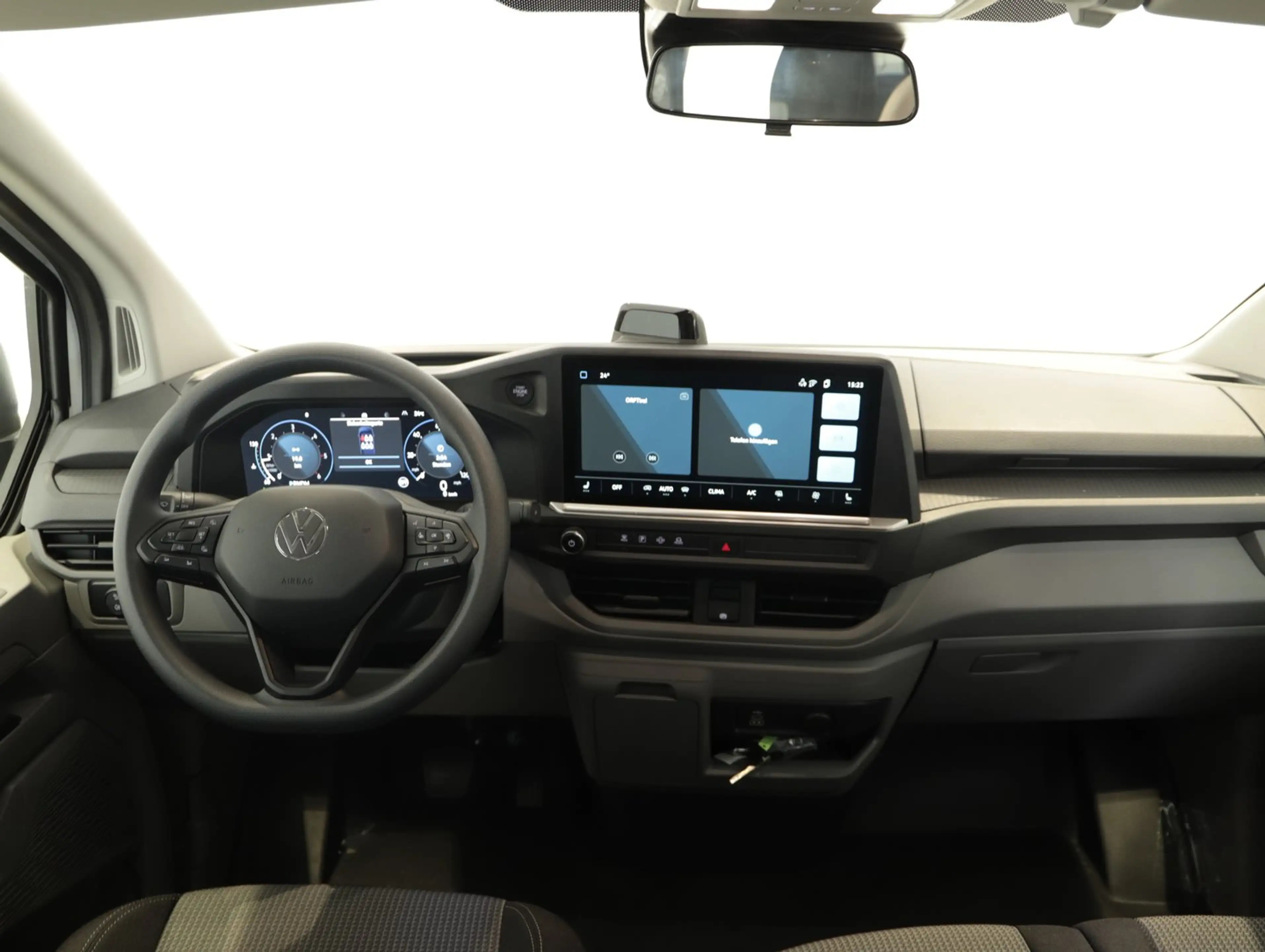 Volkswagen Transporter Doka-Pritsche TDI 4MOTION — photo 12