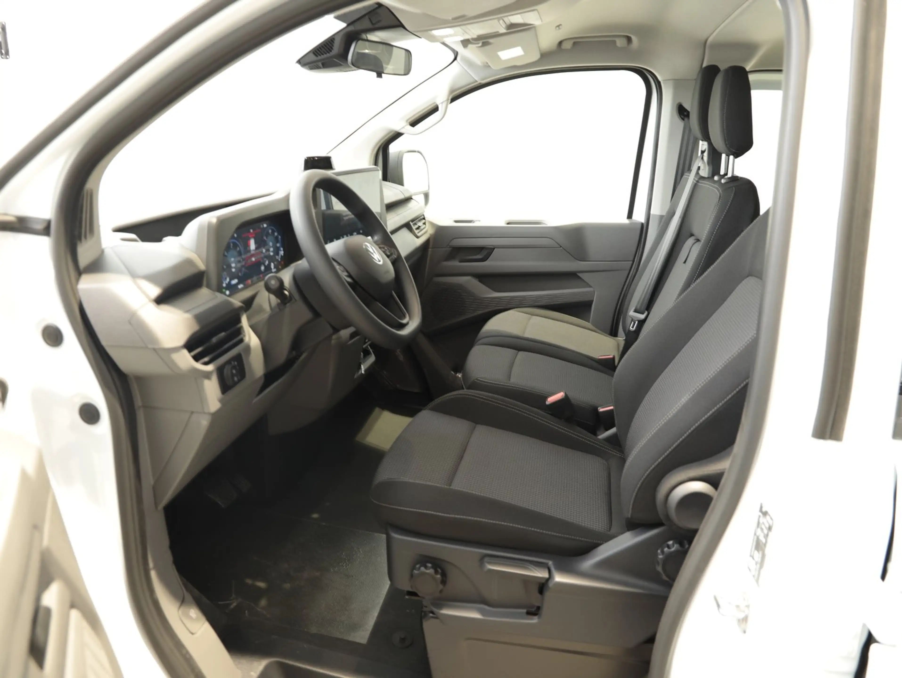 Volkswagen Transporter Doka-Pritsche TDI 4MOTION — photo 8