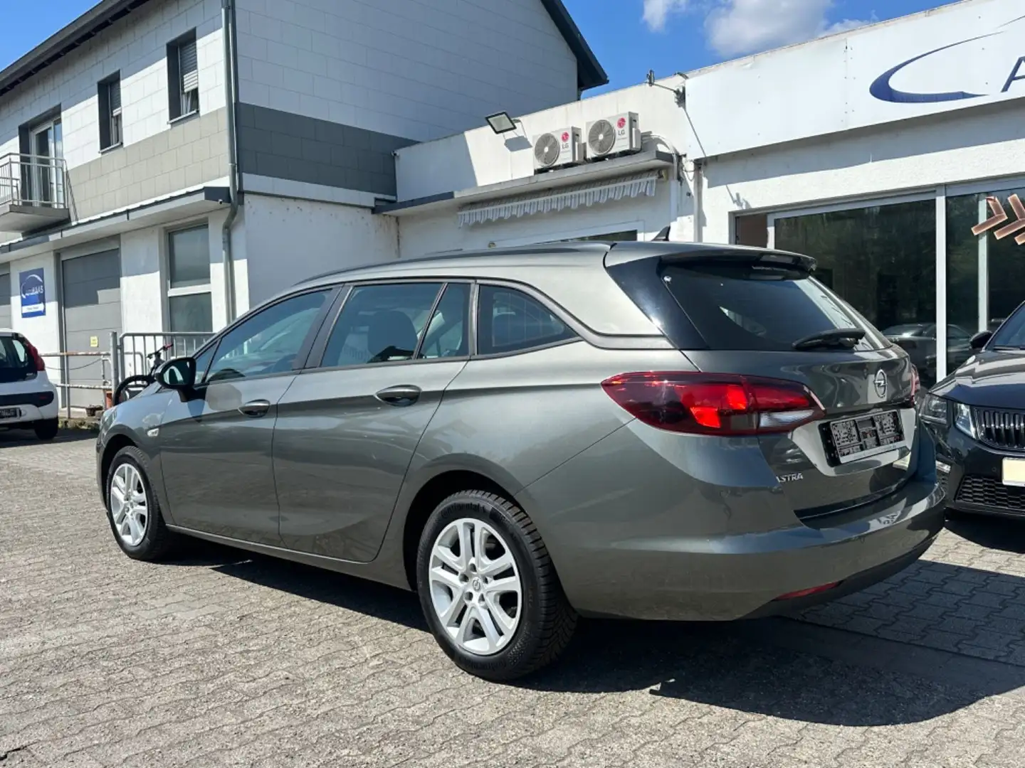Opel Astra K 1.6 ST Edition*Automatik*Navi*APP-LINK* Grau - 2