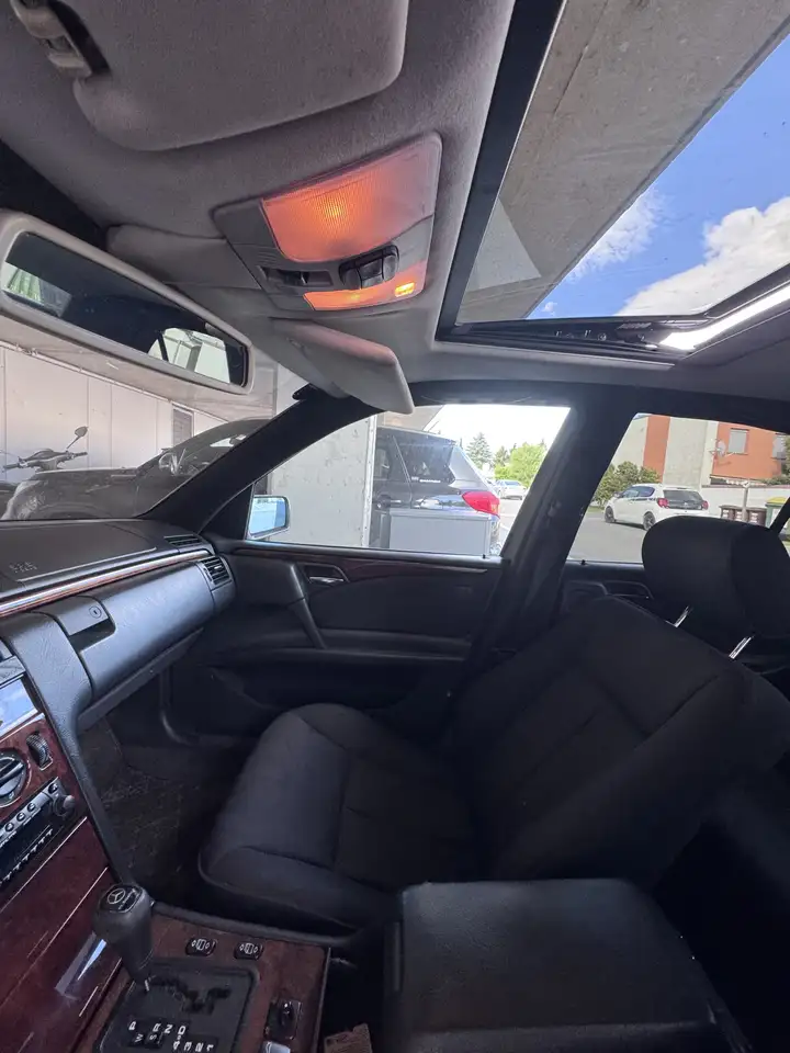 Mercedes-Benz E 240 Elegance Aut., foto 9