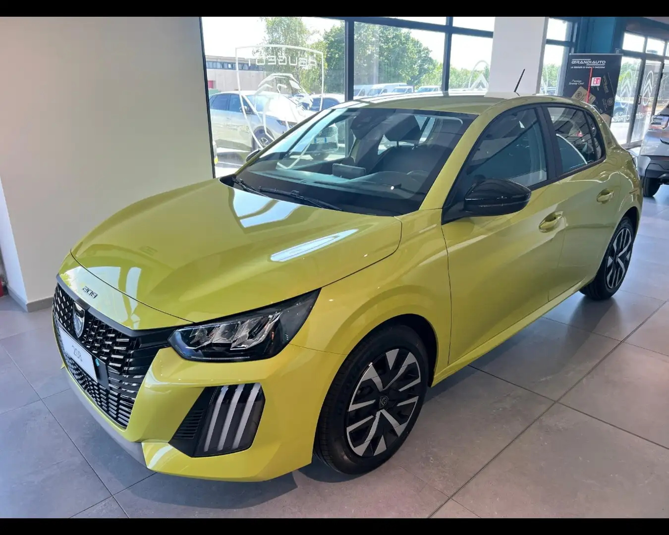Peugeot 208 1.2 puretech Style s&s 100cv Giallo - 1