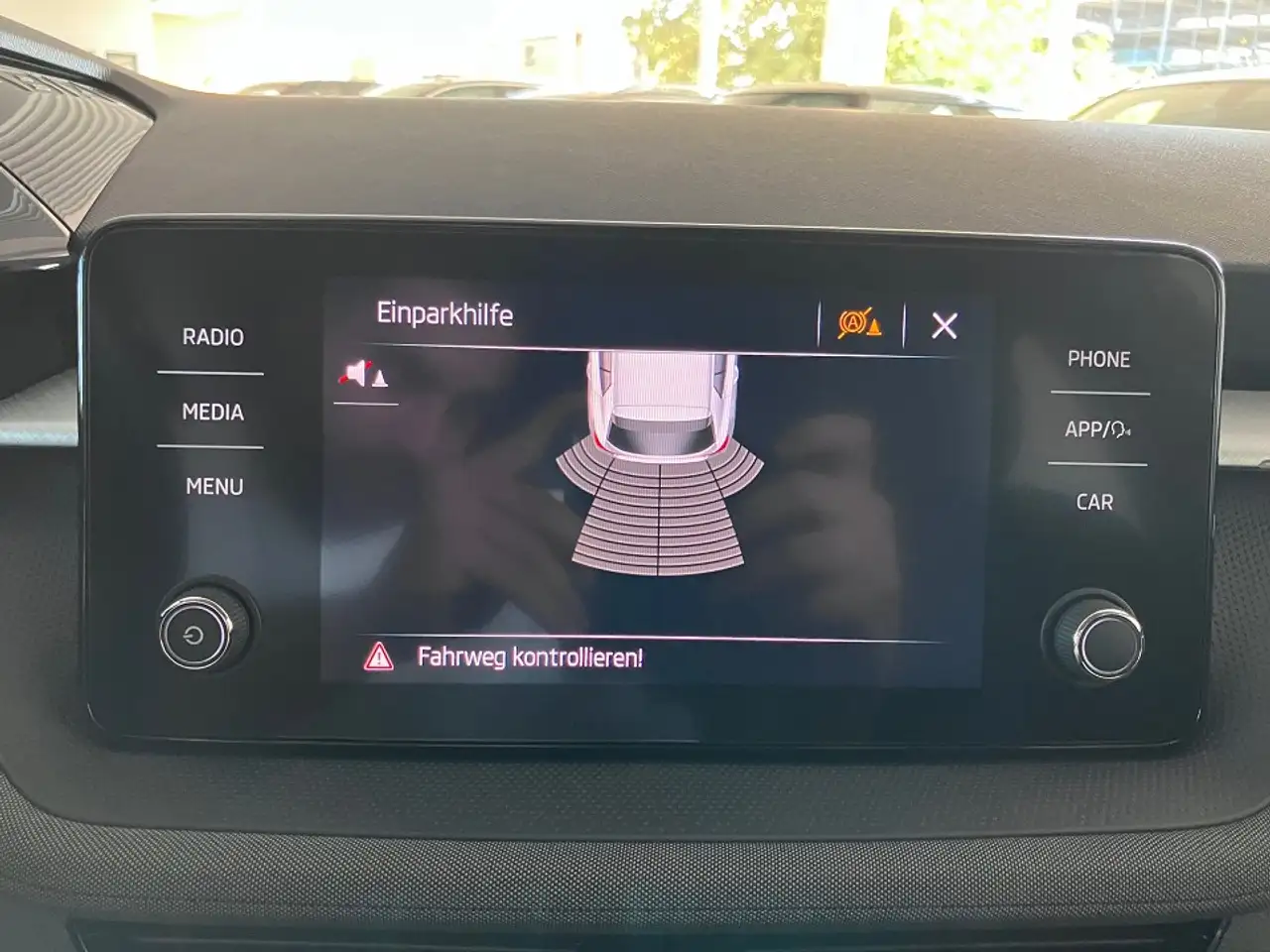 Skoda Fabia 1.0 TSI Tour Automatik Carplay/ PDC/ Sitzh, миниатюра 12