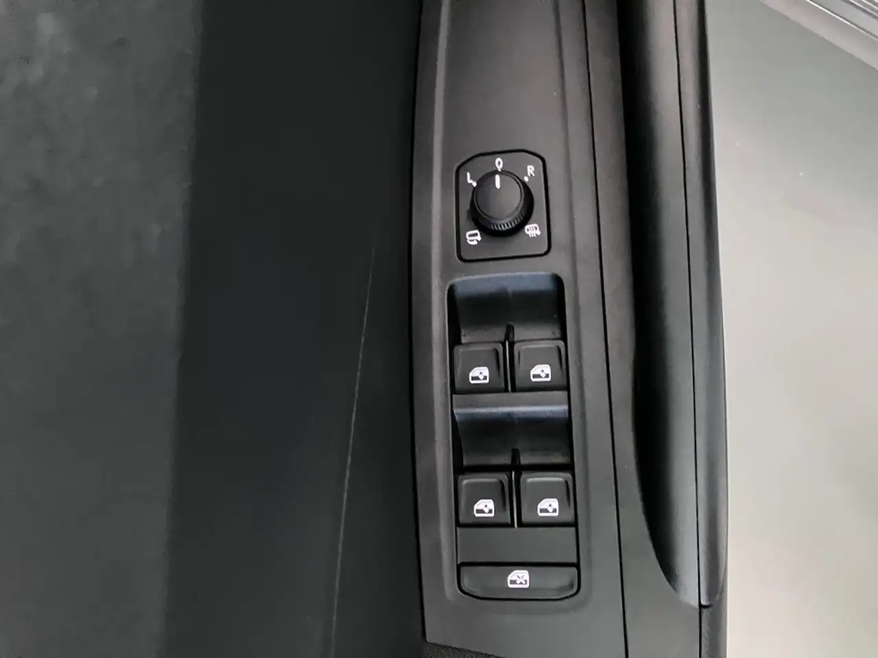 Skoda Fabia 1.0 TSI Tour Automatik Carplay/ PDC/ Sitzh, миниатюра 18