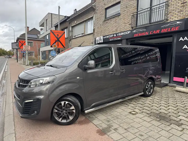 Opel Zafira Life 2.0 150ch — 6 places avec tables — 2 portes coulissantes élec. — Toit pano — 360° — Xénon — 21074€ HTVA