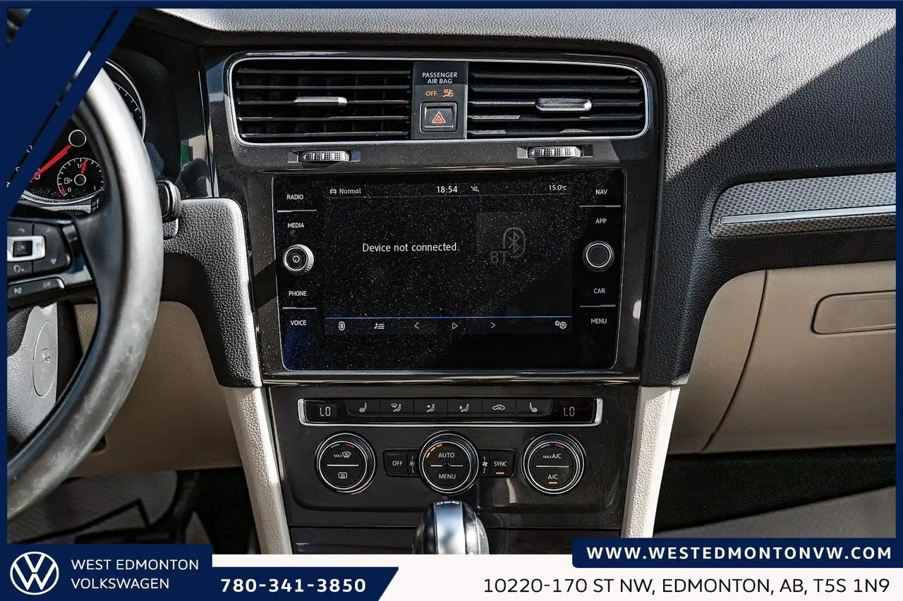 Volkswagen Golf photo Volkswagen Golf
