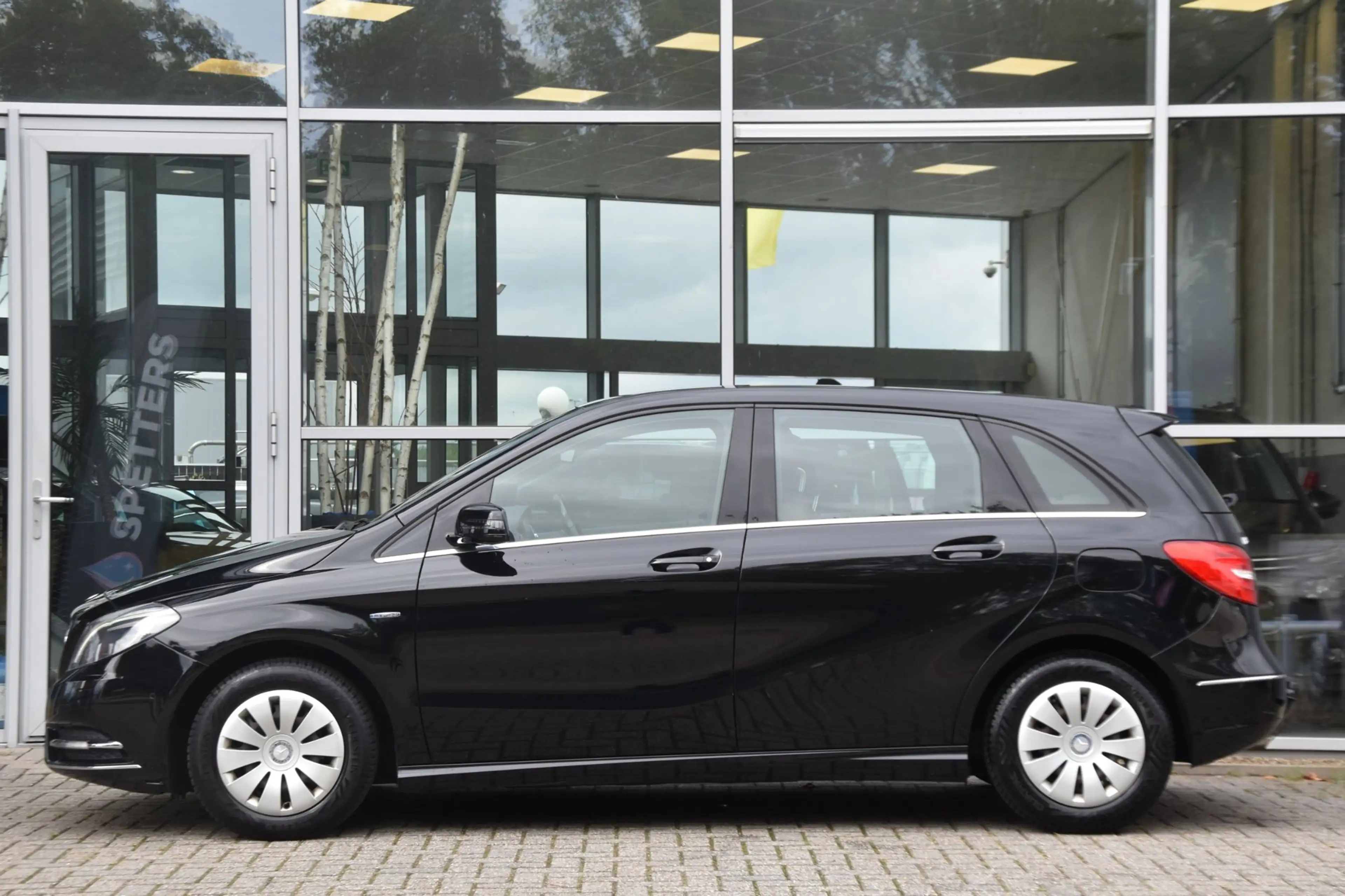 Mercedes-Benz B 180 Ambition Airco Leder Nav. Trekhaak Led Pdc 1ste Ei — photo 5