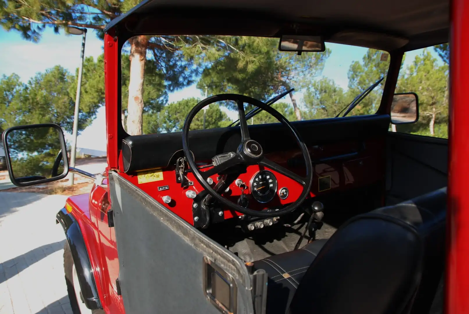 Jeep CJ-5 Roşu - 2