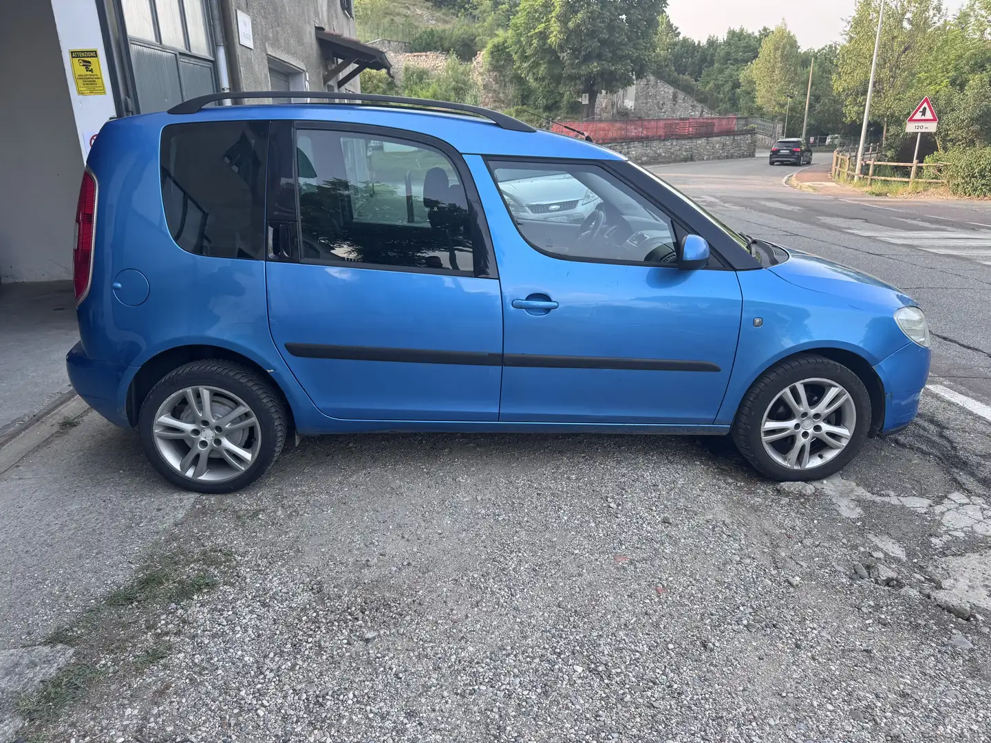 Skoda Roomster 1.6 Comfort - 1