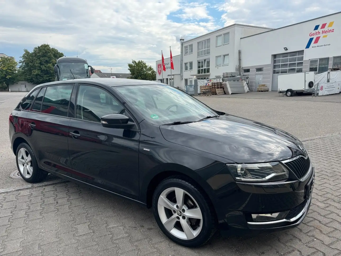 Skoda Rapid/Spaceback Spaceback 1.0 TSI Clever°PDC°SITZHZG.° Schwarz - 1