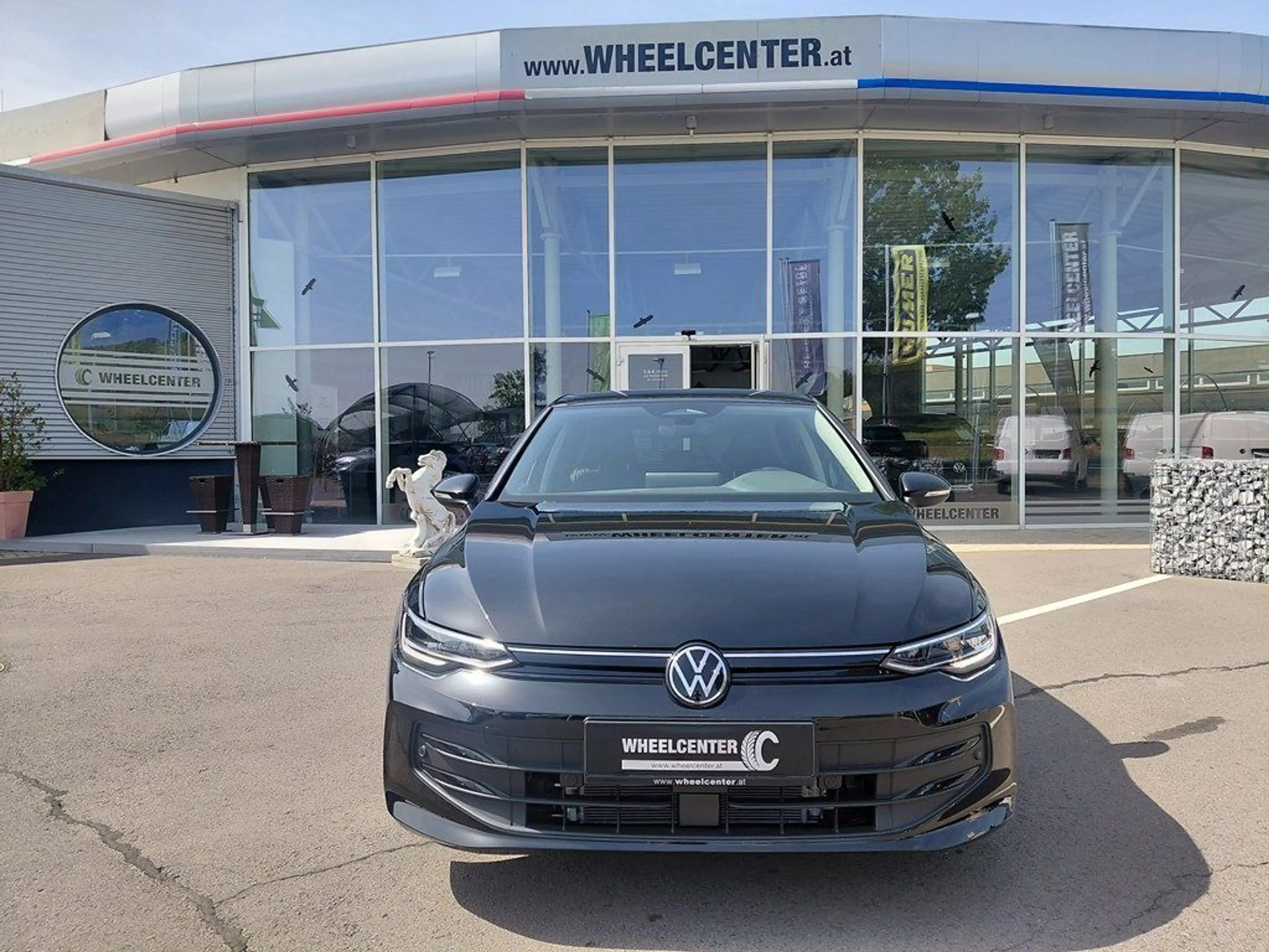 Volkswagen Golf VIII 1.5 TSI Life * AHK * MODELL 2026 — photo 4