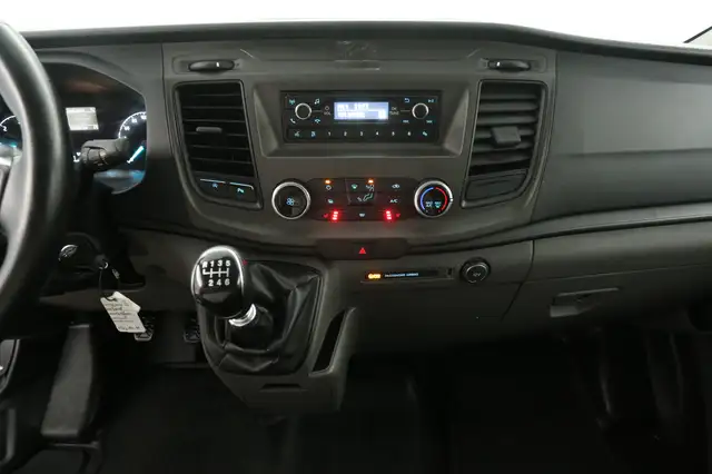 Ford Transit Custom view 12