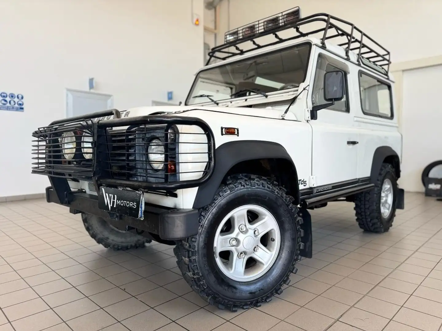 Land Rover Defender 90 2.5 Td5 Station Wagon //BELL1SS1MO// Wit - 1