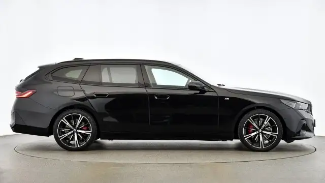 BMW 520 d xDrive Touring G61 B47 Ansicht 10