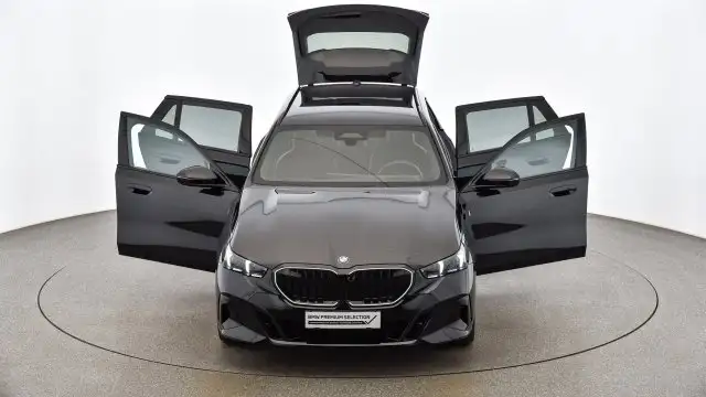 BMW 520 d xDrive Touring G61 B47 Ansicht 13