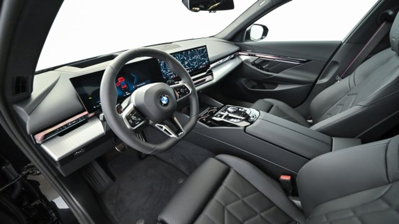 BMW 520 d xDrive Touring G61 B47 — photo 5