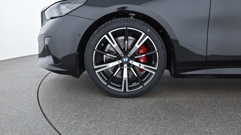 BMW 520 d xDrive Touring G61 B47 — photo 7
