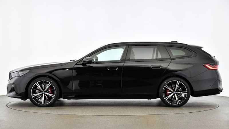 BMW 520 d xDrive Touring G61 B47 — photo 9