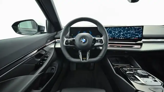 BMW 520 d xDrive Touring G61 B47 Ansicht 2