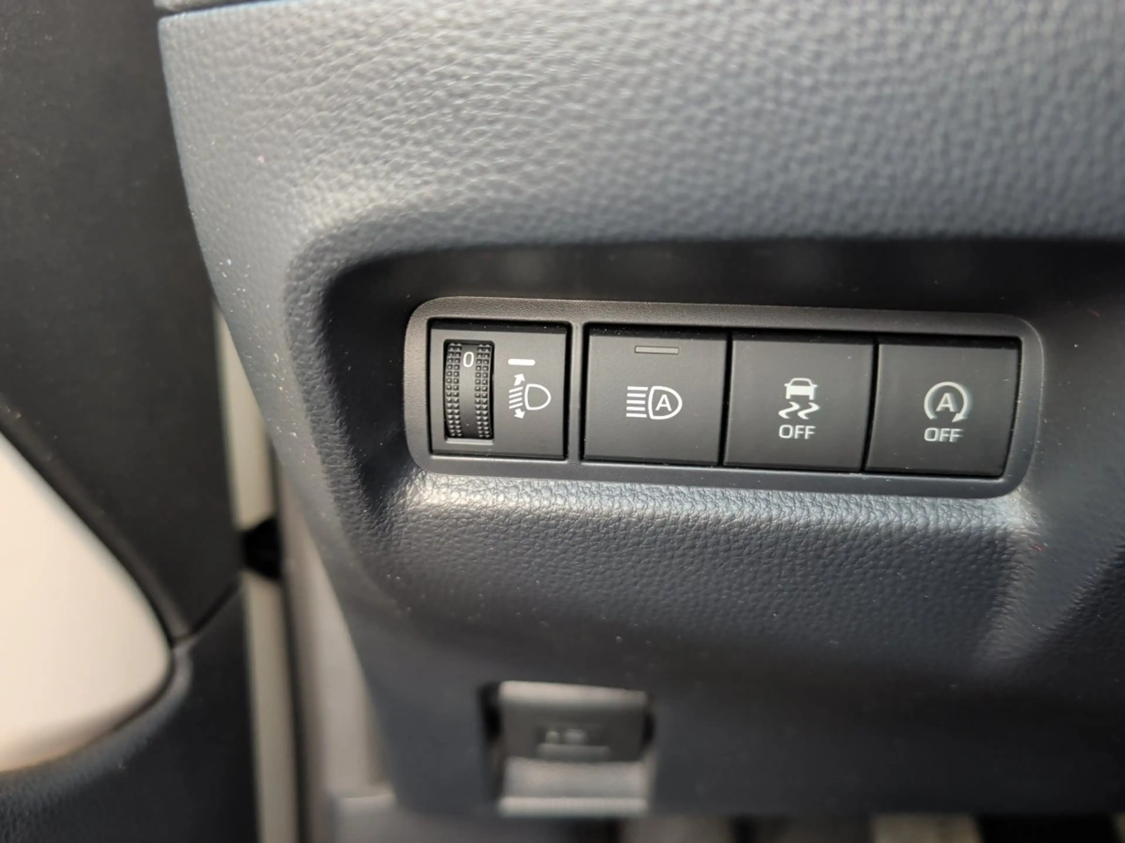Toyota Aygo X 1.0 Play AppleCarPlay Kamera Bluetooth — photo 20