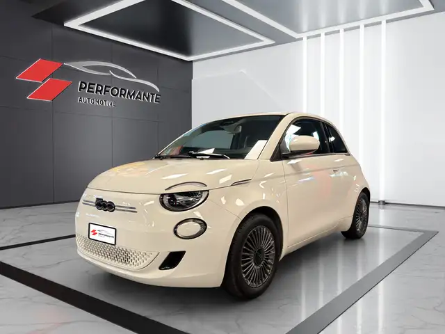 Fiat 500e 42 kWh Icon 🔋320km WLTP