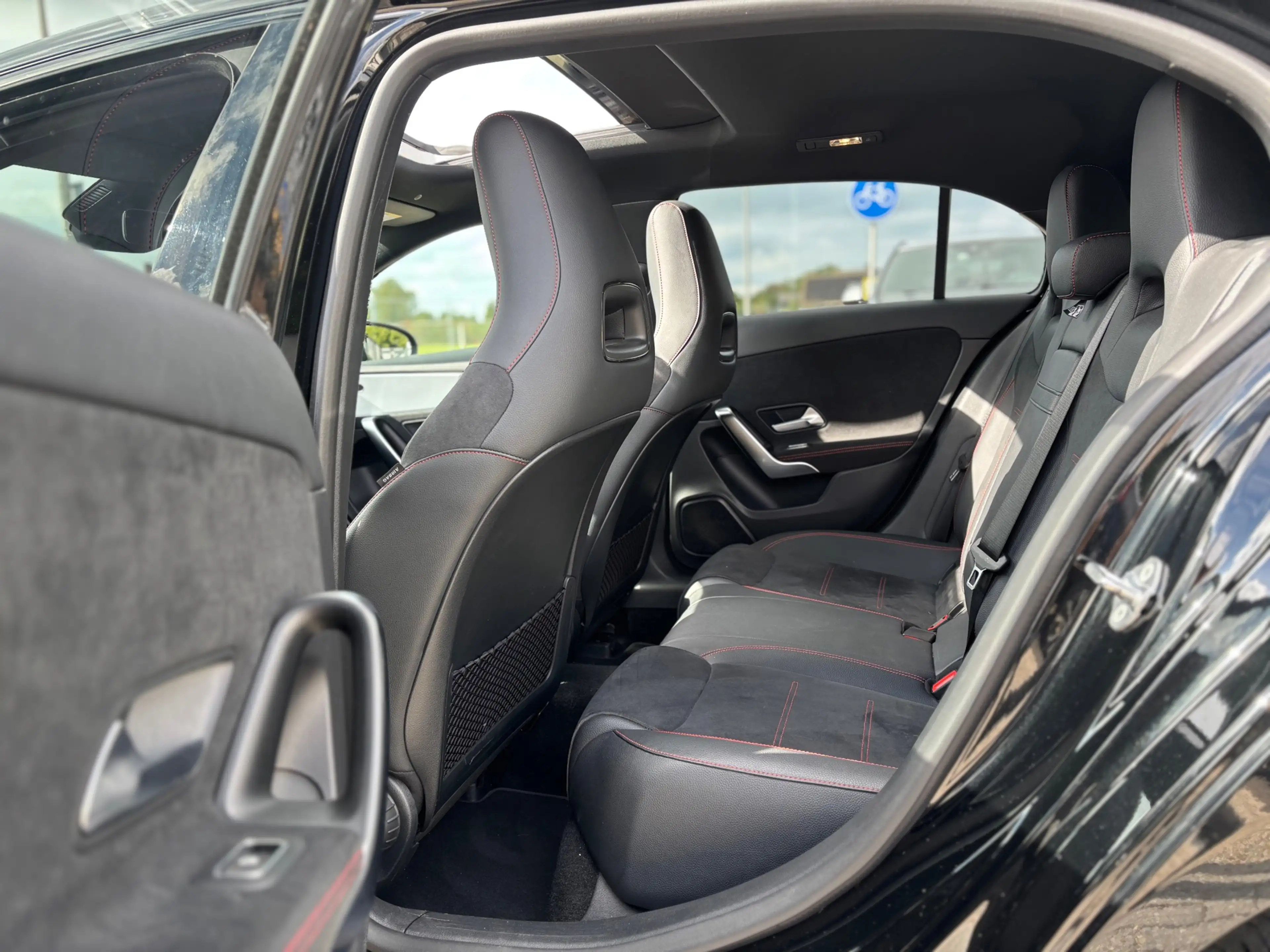 Mercedes-Benz A 250 e AMG Line panorama dak! Nieuwstaat! — photo 14