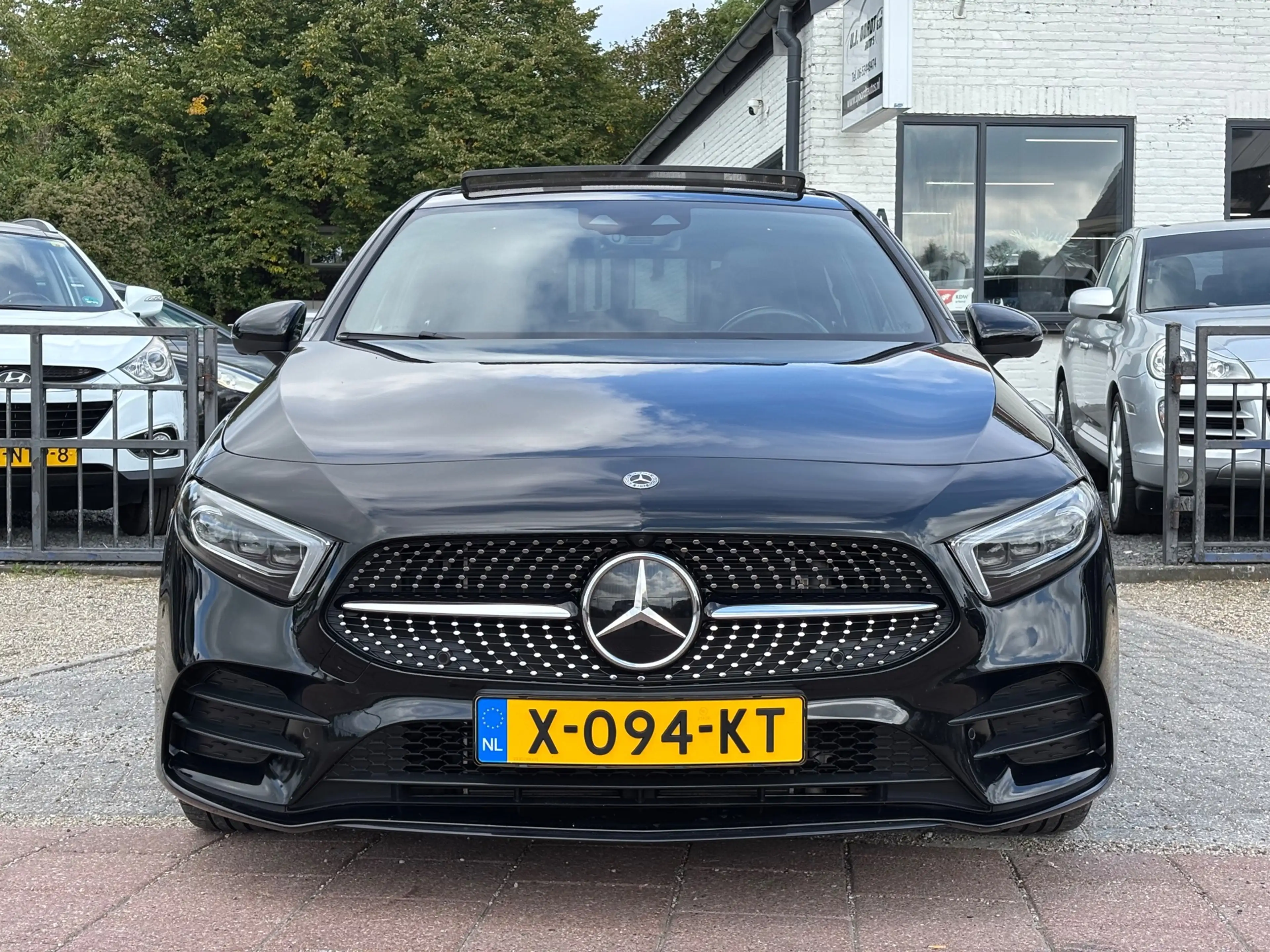 Mercedes-Benz A 250 e AMG Line panorama dak! Nieuwstaat! — photo 8