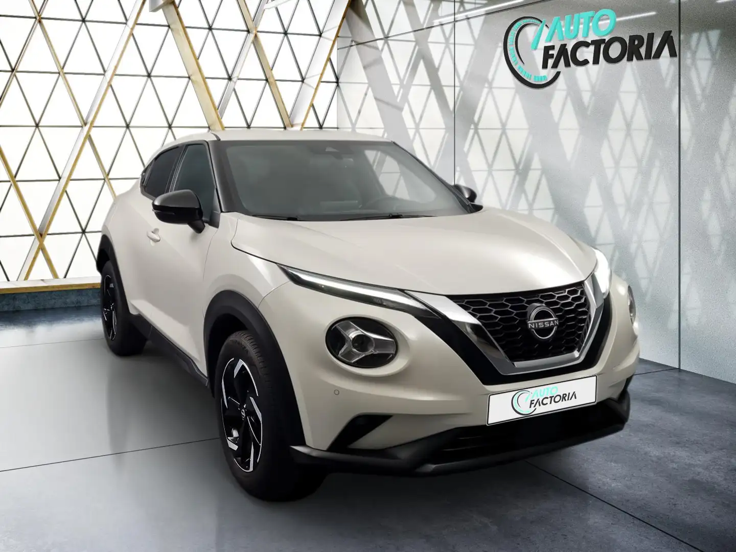 Nissan Juke -32% 1.0 DIGT 114cv+MIRRORLINK+CAM+LED+Options Beige - 2