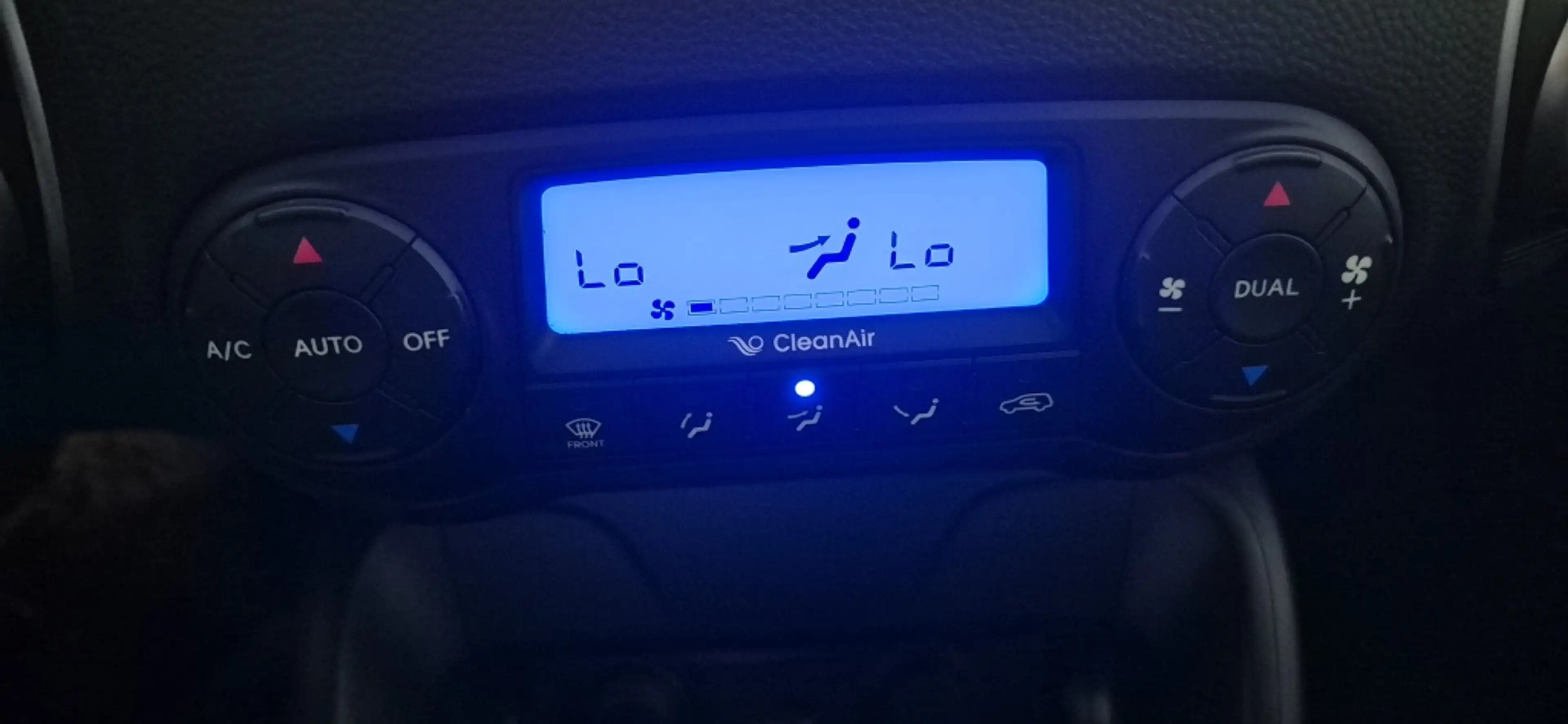 Hyundai iX35 2.0i Style — photo 11
