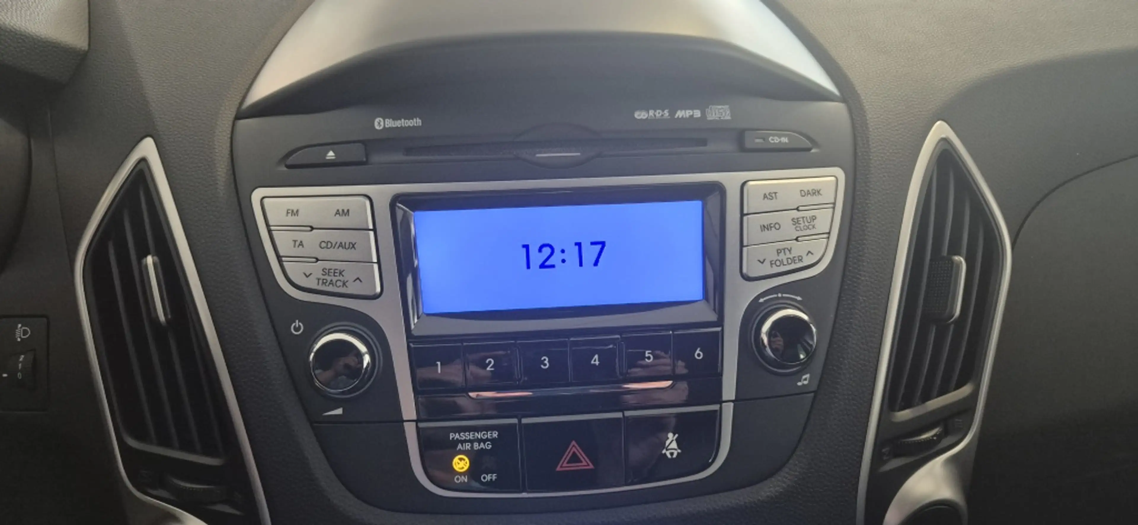 Hyundai iX35 2.0i Style — photo 8