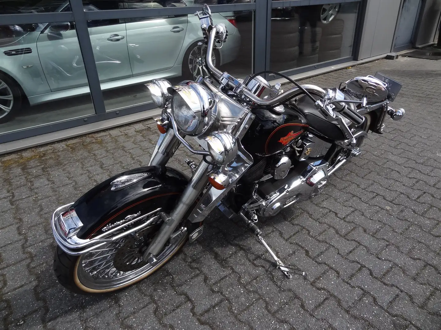 Harley-Davidson Heritage FLSTC Softtail Classic - 2