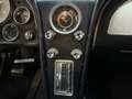 Chevrolet Corvette C2 Coupé / 327 Cu V8 / 4-Speed Manual / Hot Rod / Blanc - thumbnail 23