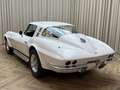 Chevrolet Corvette C2 Coupé / 327 Cu V8 / 4-Speed Manual / Hot Rod / Blanc - thumbnail 9
