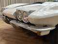 Chevrolet Corvette C2 Coupé / 327 Cu V8 / 4-Speed Manual / Hot Rod / Blanc - thumbnail 46