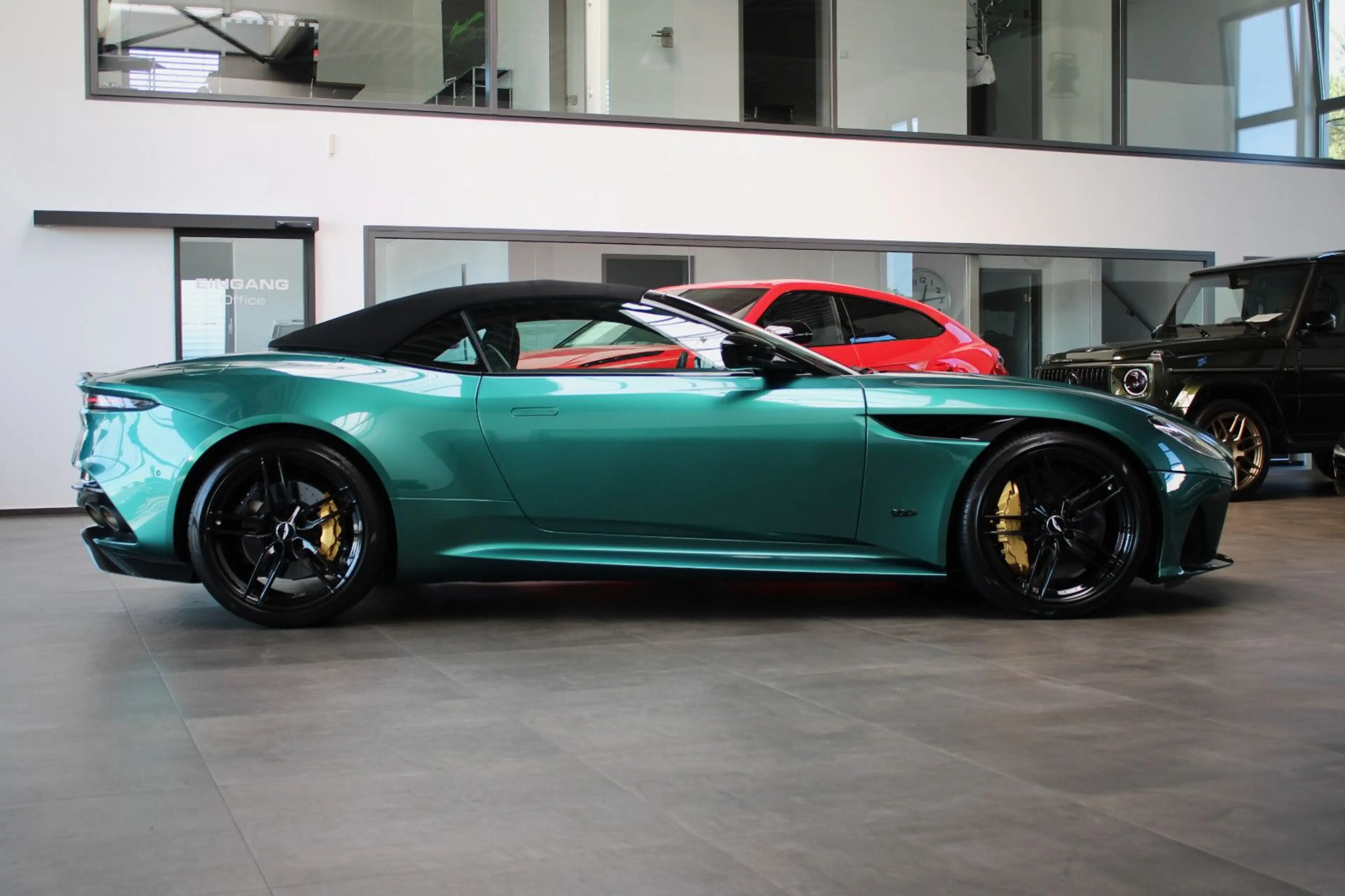 Aston Martin DBS 5.2 V12 VOLANTE RACING GREEN! — photo 10