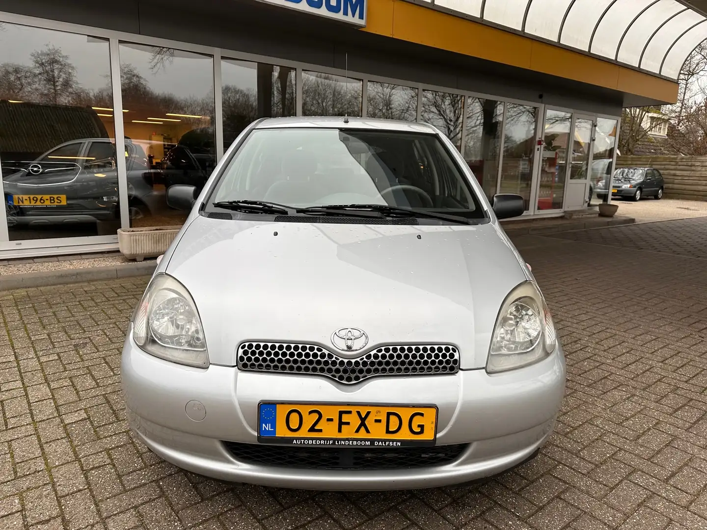 Toyota Yaris 1.3-16V VVT-i Sol Gri - 2