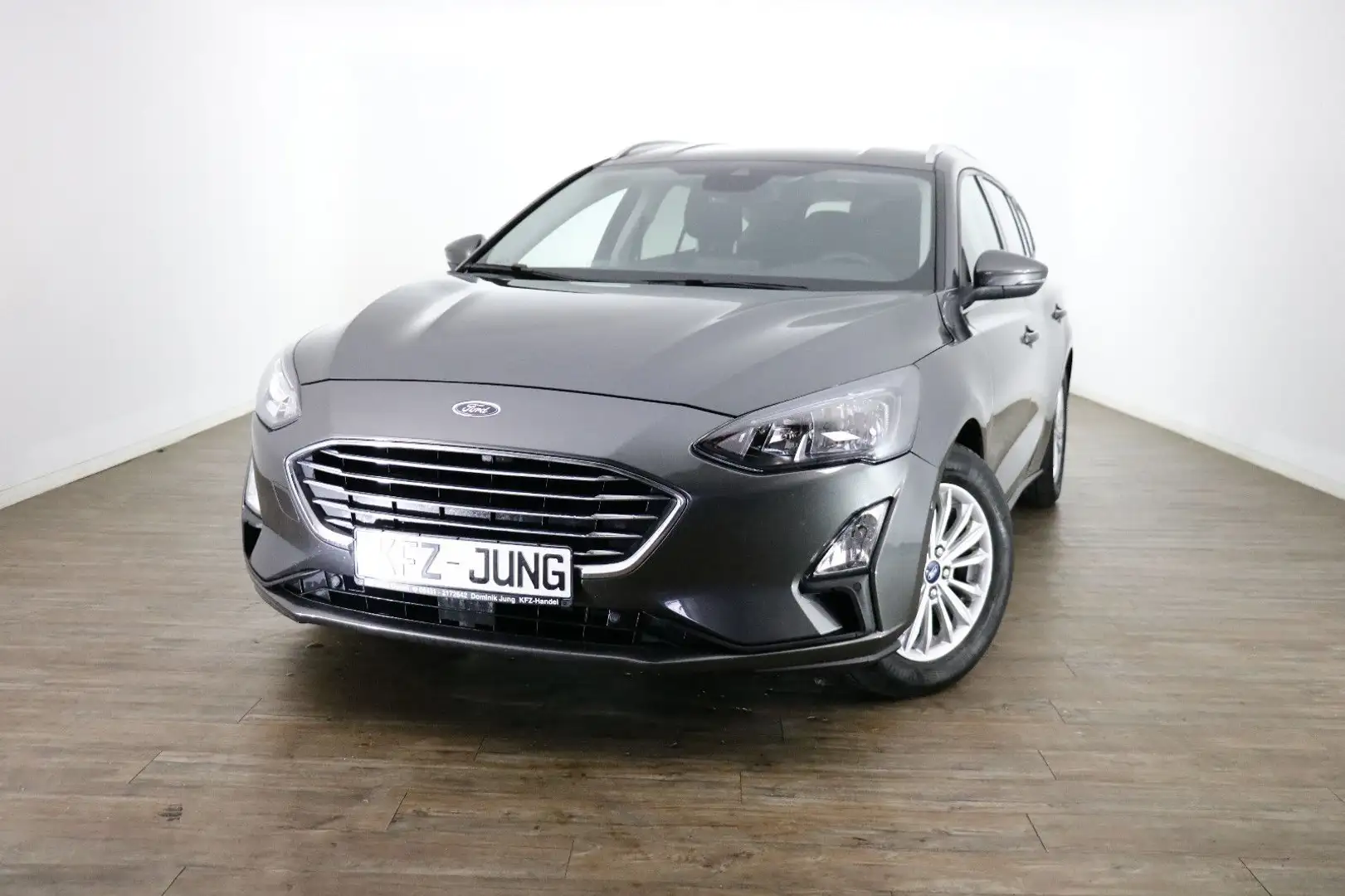 Ford Focus Turnier Titanium*Automatik*Winter* Grau - 2