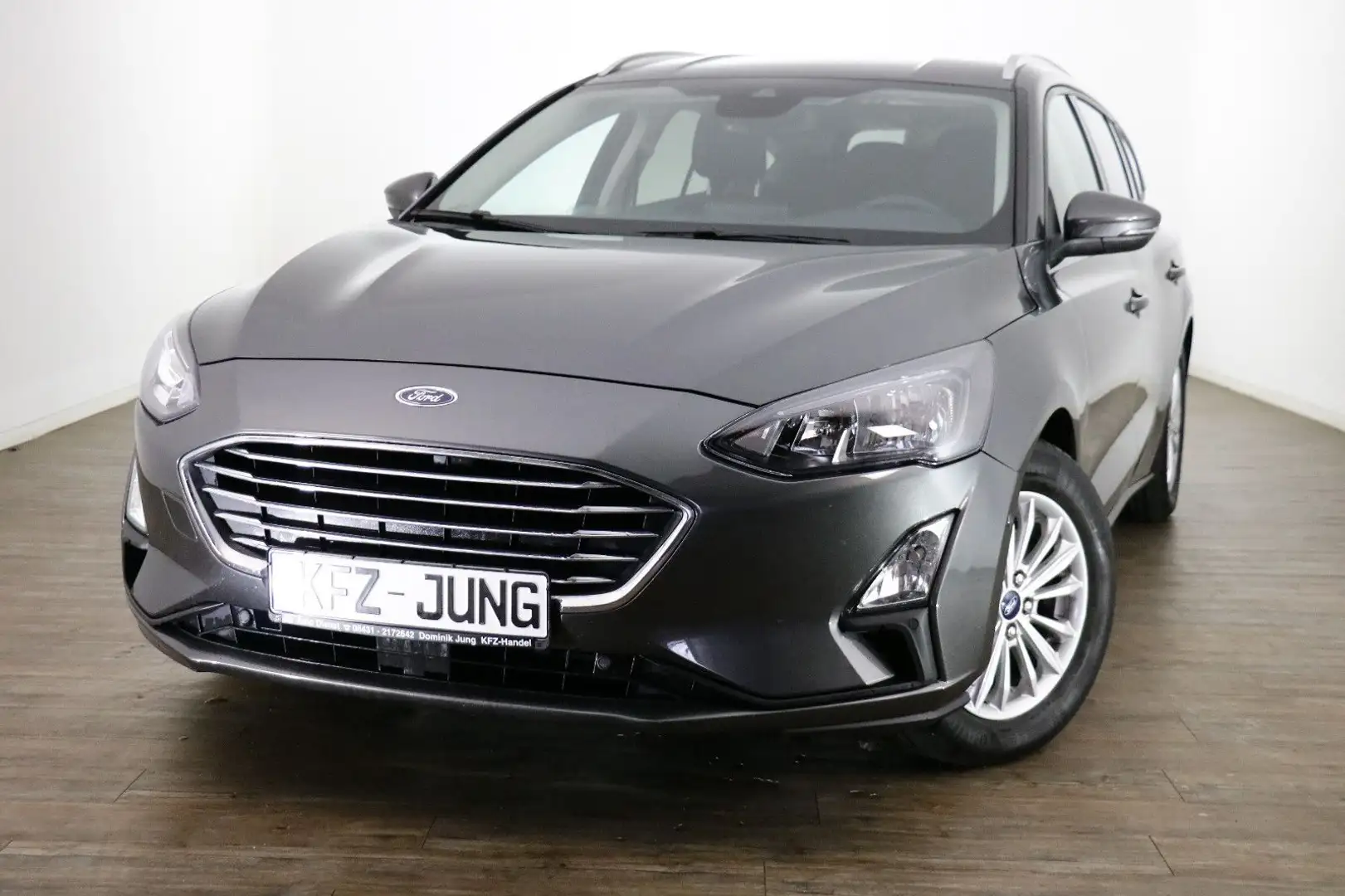 Ford Focus Turnier Titanium*Automatik*Winter* Grau - 1