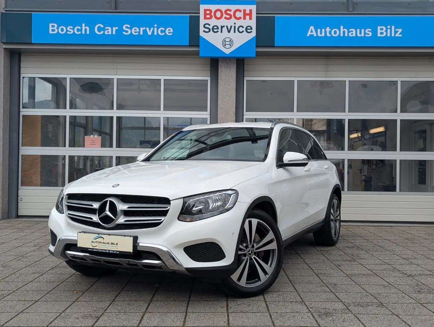 Mercedes-Benz GLC 220 d 4Matic*AHK*Kamera*20Zoll* Blanc - 1