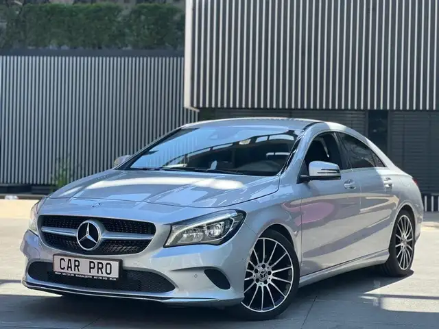 Mercedes-Benz CLA 200 AUTOMATIQUE / DIESEL /