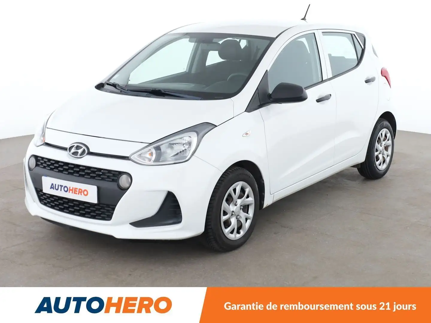 Hyundai i10 1.0 Initia Blanc - 1